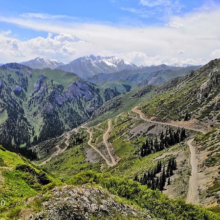 Yurt Camp Ali-Nur At Lake Song-Kol Юрточный Лагерь Али-Нур Озеро Сон-Куль Сон-Куль Кыргызстан Нарын Kyrgyzstan Naryn Esterno foto