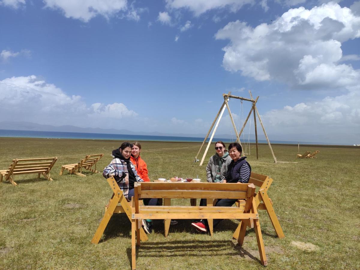 Yurt Camp Ali-Nur At Lake Song-Kol Юрточный Лагерь Али-Нур Озеро Сон-Куль Сон-Куль Кыргызстан Нарын Kyrgyzstan Naryn Esterno foto