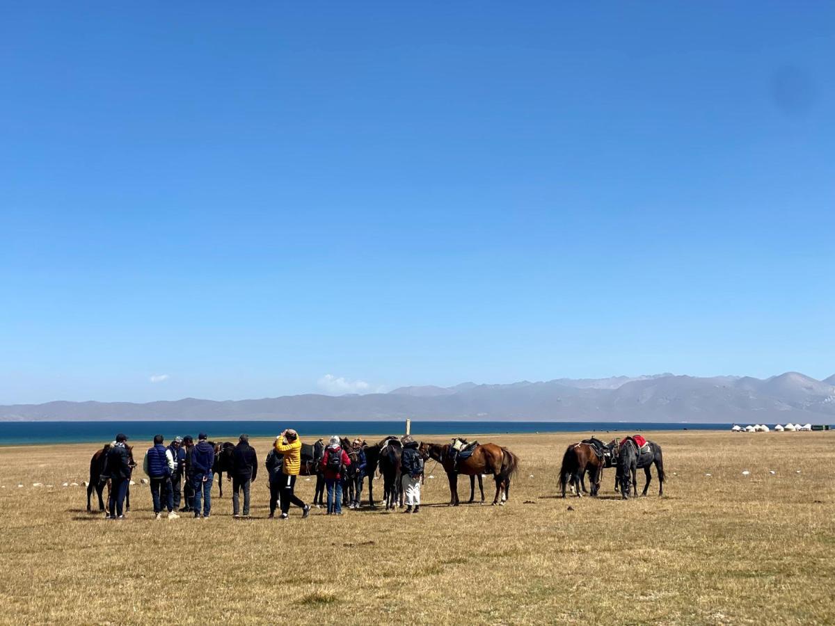 Yurt Camp Ali-Nur At Lake Song-Kol Юрточный Лагерь Али-Нур Озеро Сон-Куль Сон-Куль Кыргызстан Нарын Kyrgyzstan Naryn Esterno foto