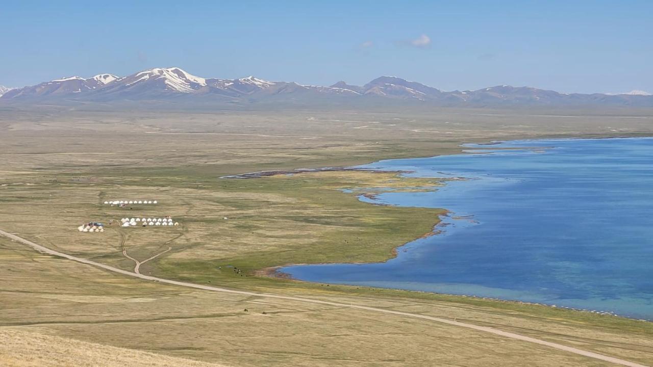 Yurt Camp Ali-Nur At Lake Song-Kol Юрточный Лагерь Али-Нур Озеро Сон-Куль Сон-Куль Кыргызстан Нарын Kyrgyzstan Naryn Esterno foto