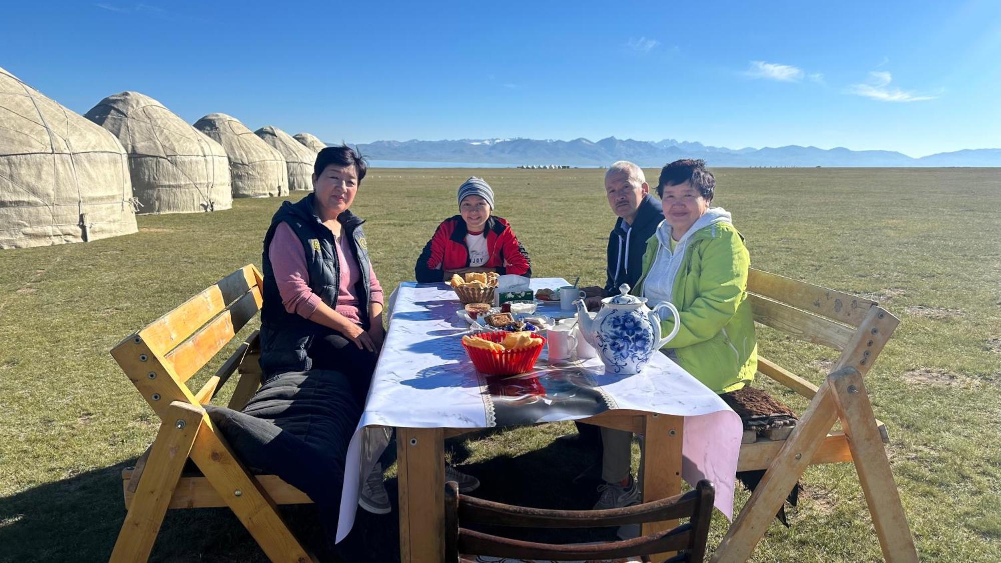 Yurt Camp Ali-Nur At Lake Song-Kol Юрточный Лагерь Али-Нур Озеро Сон-Куль Сон-Куль Кыргызстан Нарын Kyrgyzstan Naryn Esterno foto