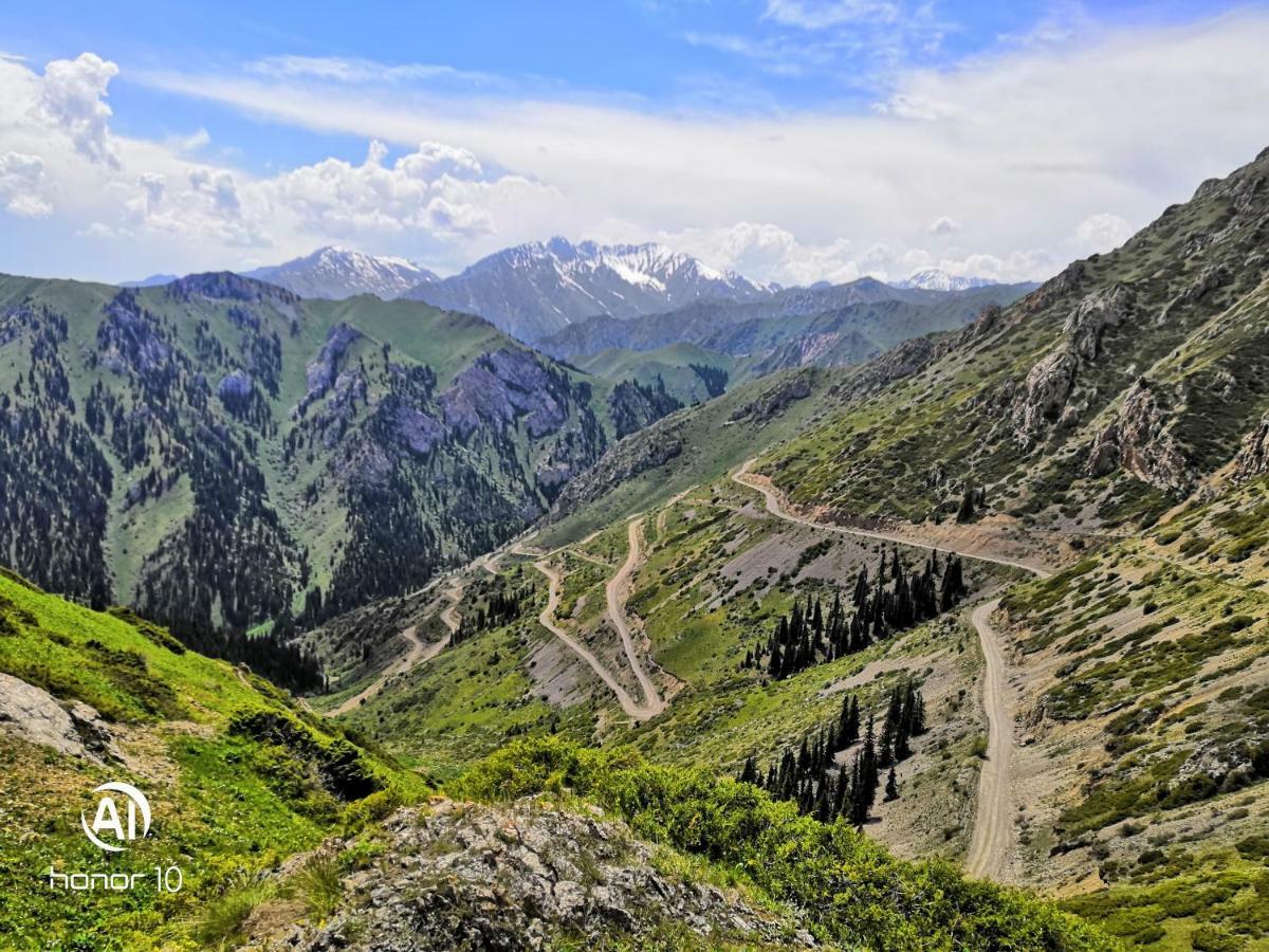 Yurt Camp Ali-Nur At Lake Song-Kol Юрточный Лагерь Али-Нур Озеро Сон-Куль Сон-Куль Кыргызстан Нарын Kyrgyzstan Naryn Esterno foto