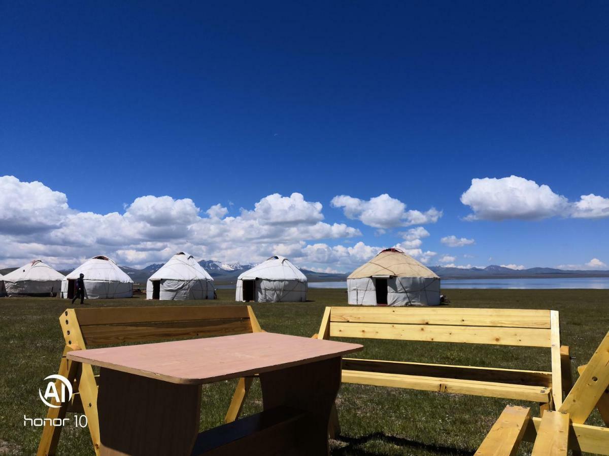 Yurt Camp Ali-Nur At Lake Song-Kol Юрточный Лагерь Али-Нур Озеро Сон-Куль Сон-Куль Кыргызстан Нарын Kyrgyzstan Naryn Esterno foto